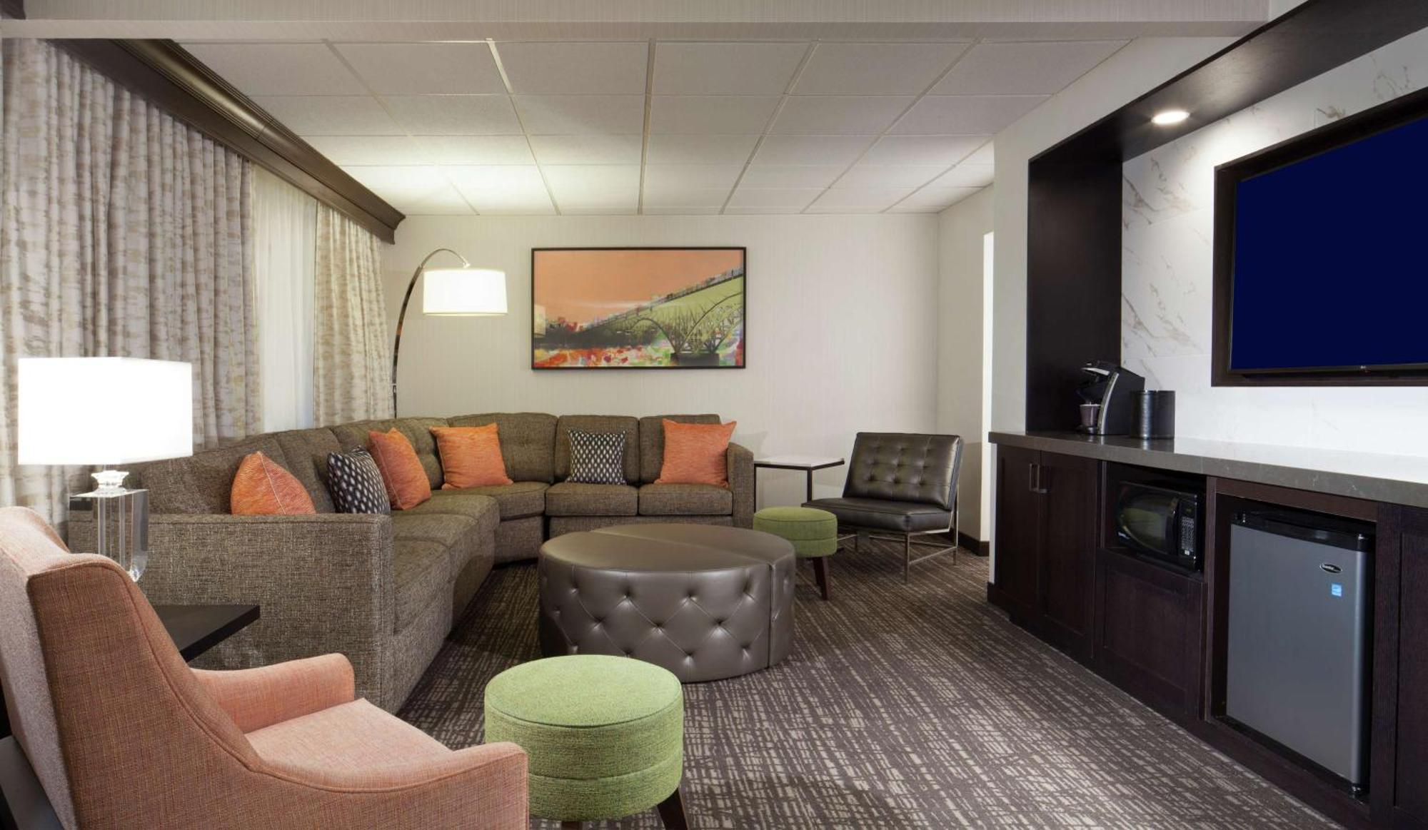 Embassy Suites By Hilton Philadelphia Airport Ngoại thất bức ảnh