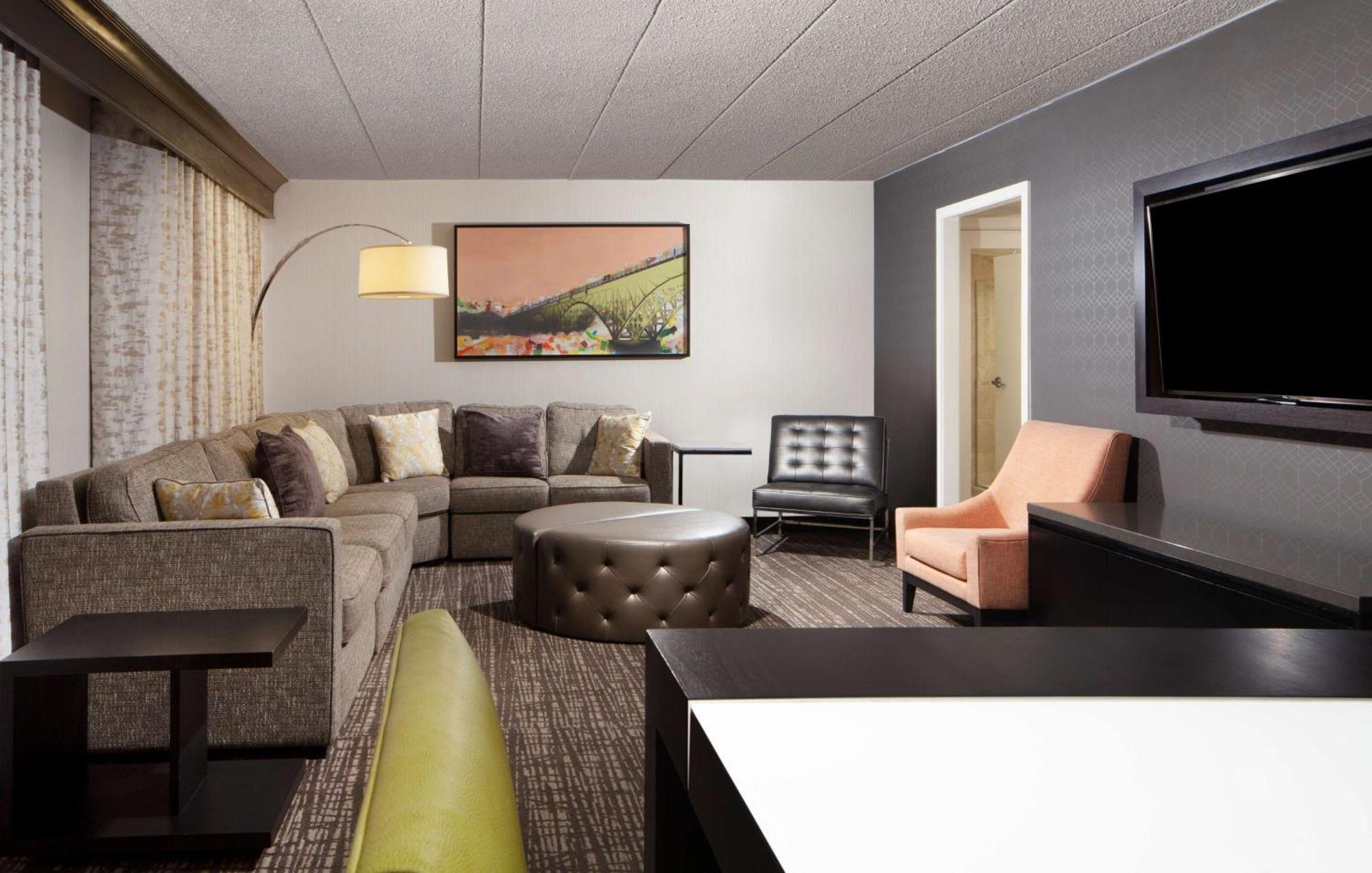 Embassy Suites By Hilton Philadelphia Airport Ngoại thất bức ảnh