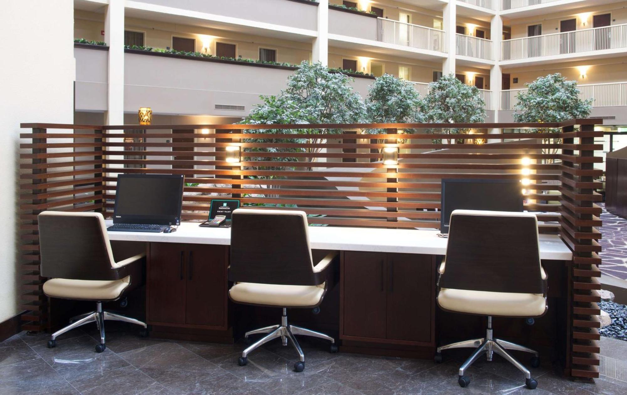 Embassy Suites By Hilton Philadelphia Airport Ngoại thất bức ảnh