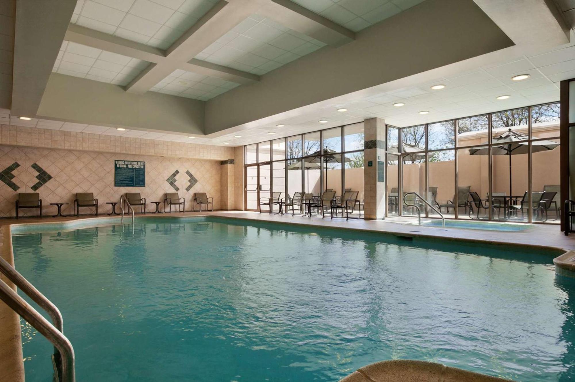 Embassy Suites By Hilton Philadelphia Airport Ngoại thất bức ảnh