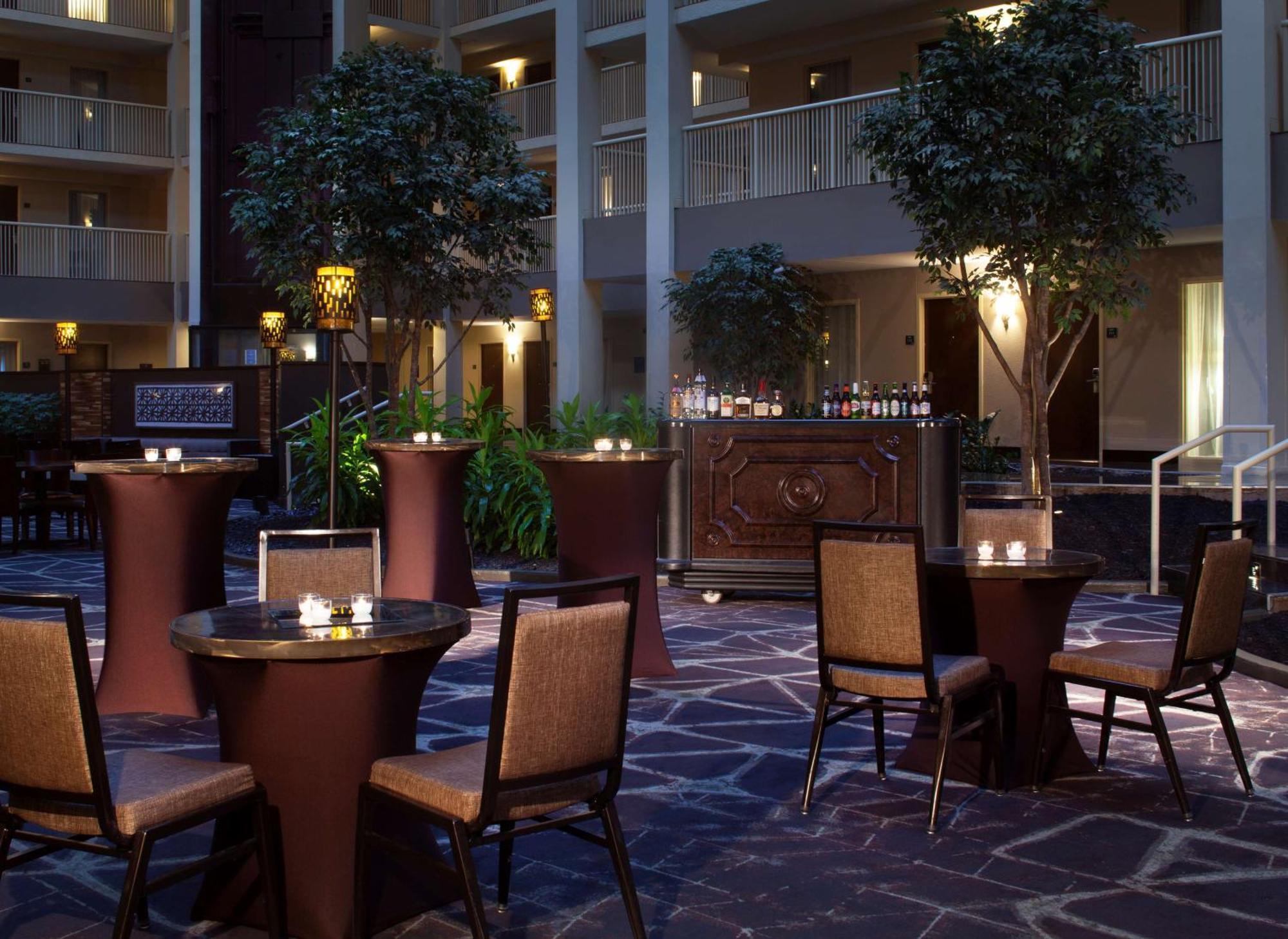 Embassy Suites By Hilton Philadelphia Airport Ngoại thất bức ảnh