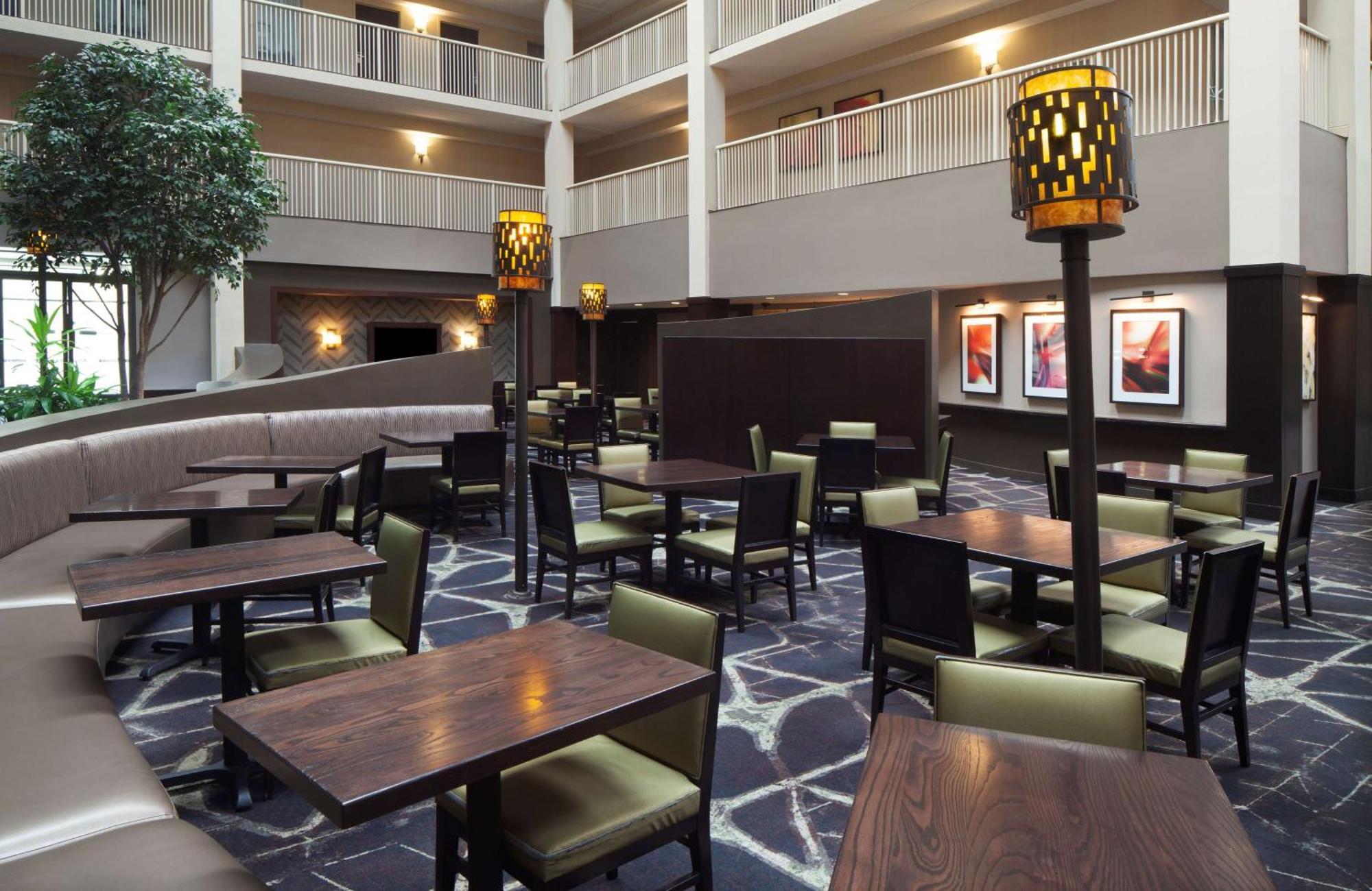 Embassy Suites By Hilton Philadelphia Airport Ngoại thất bức ảnh